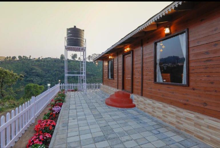 Vila Vicky Wood House Ooty Exteriér fotografie