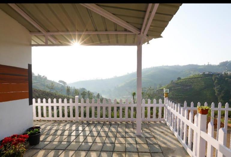 Vila Vicky Wood House Ooty Exteriér fotografie