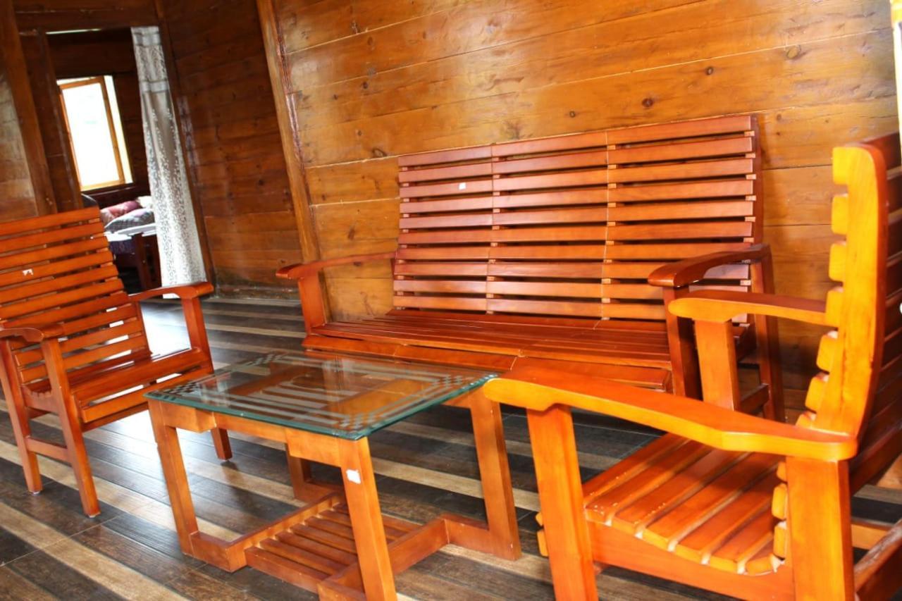 Vila Vicky Wood House Ooty Exteriér fotografie